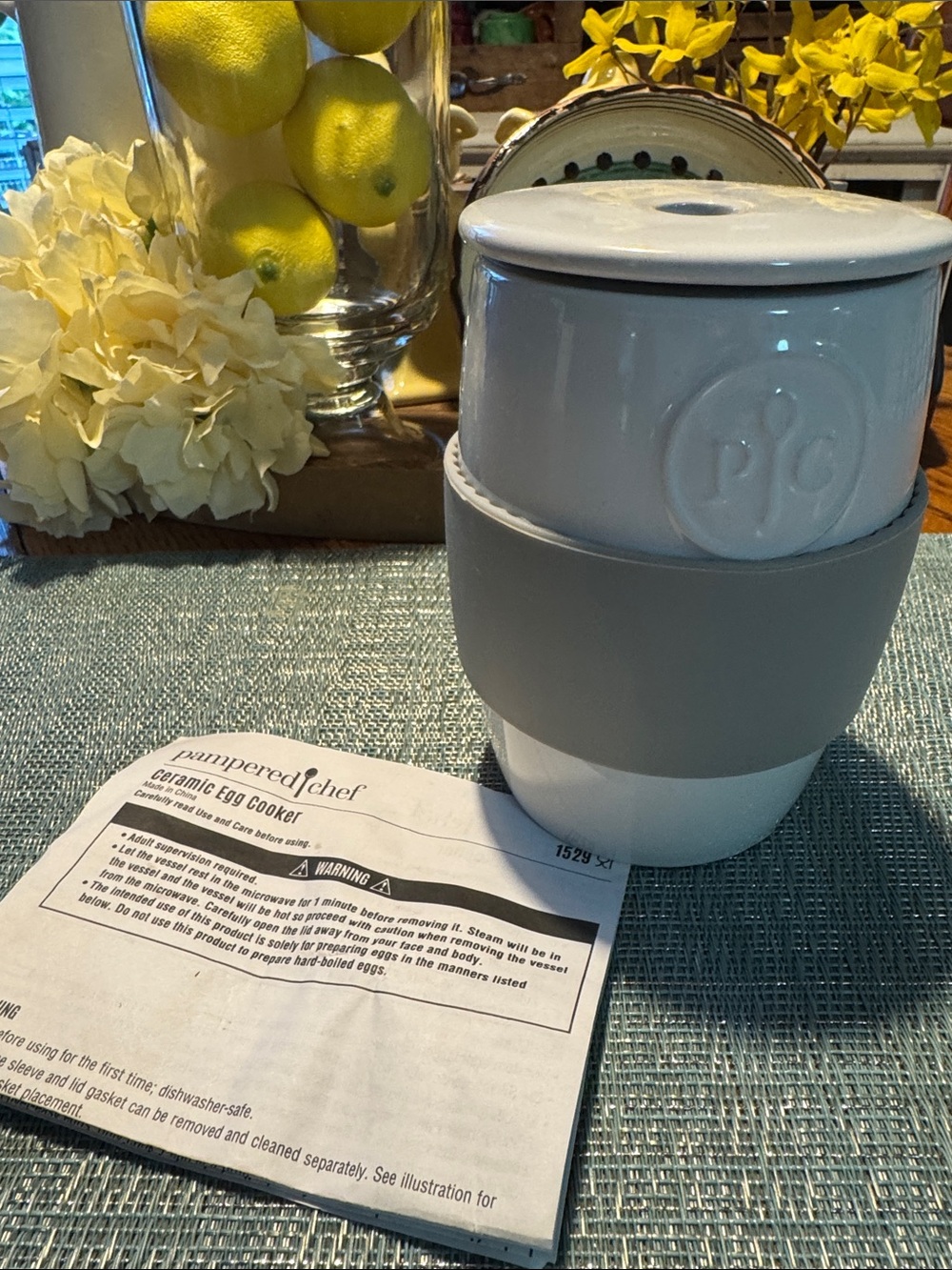 Pampered Chef Ceramic Egg Cooker - White and Gray. New without box